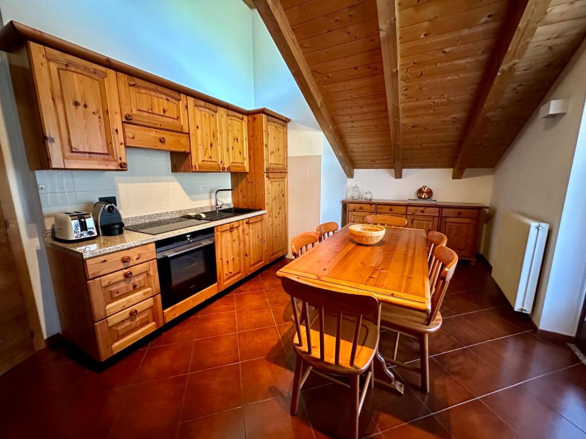 Mansarda Con Vista Apartment Giustino Exterior photo