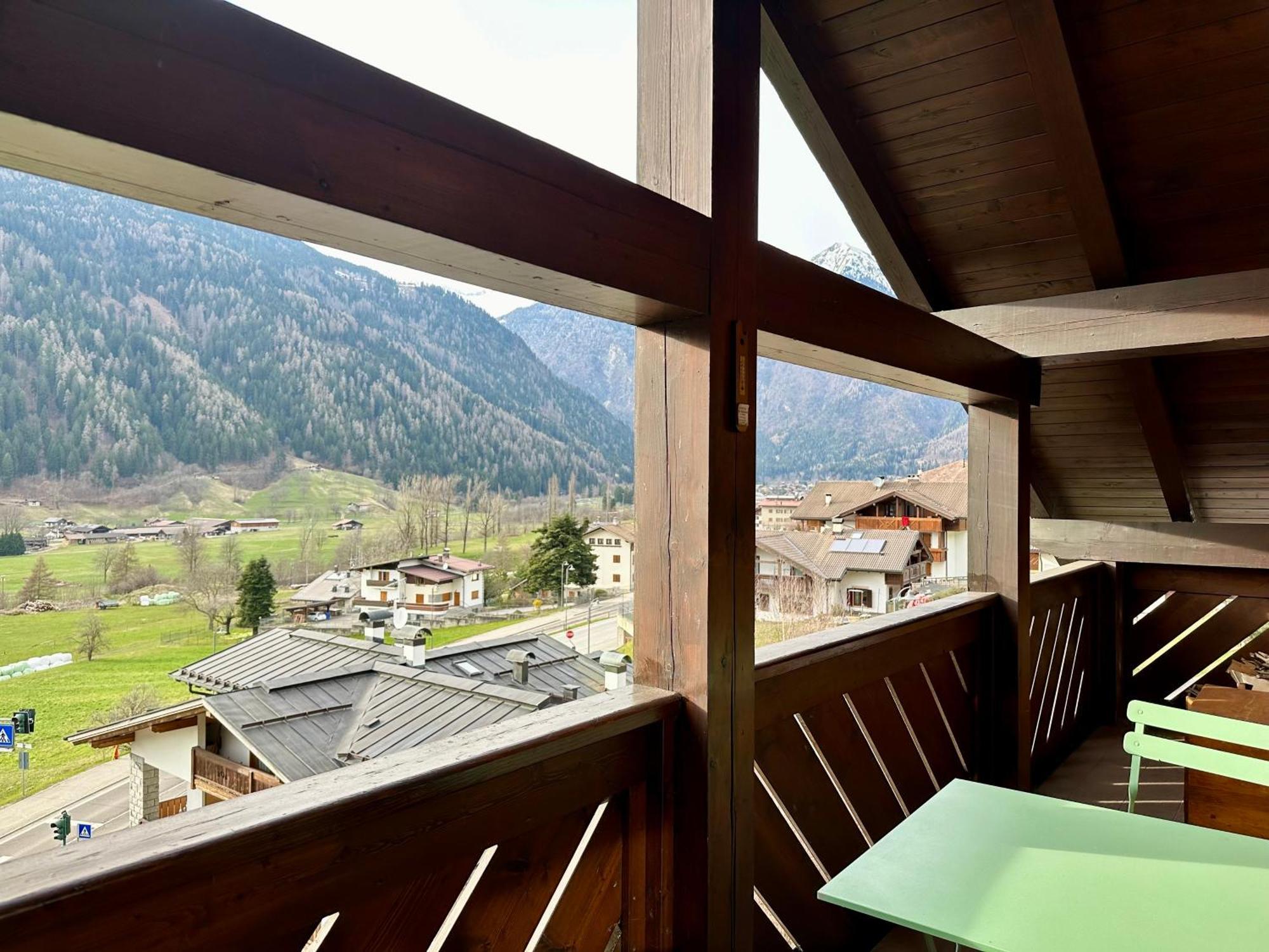 Mansarda Con Vista Apartment Giustino Exterior photo